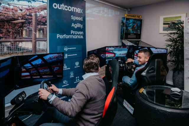 outcomex adelaide vr racing